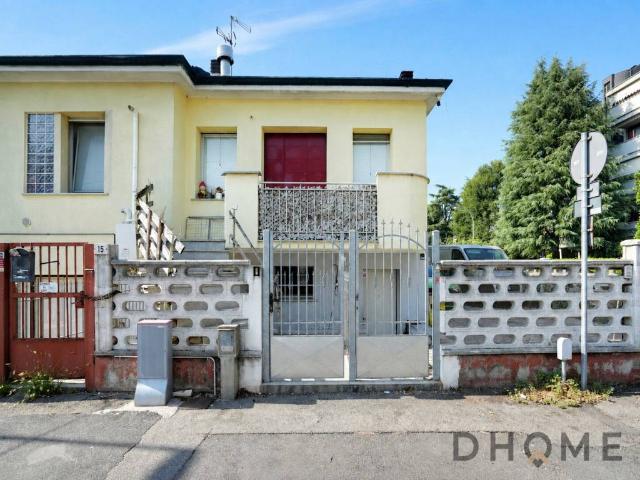 Villa in vendita a Locate di Triulzi MI