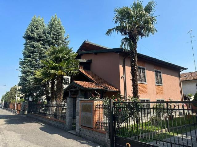 Villa in vendita a Locate di Triulzi MI