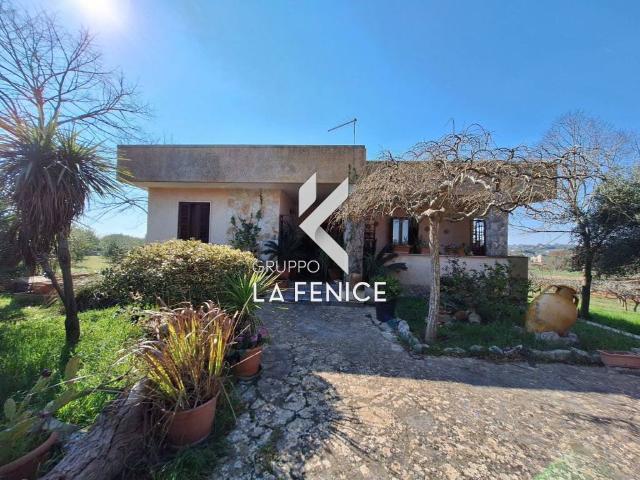Villa in vendita a Locorotondo BA