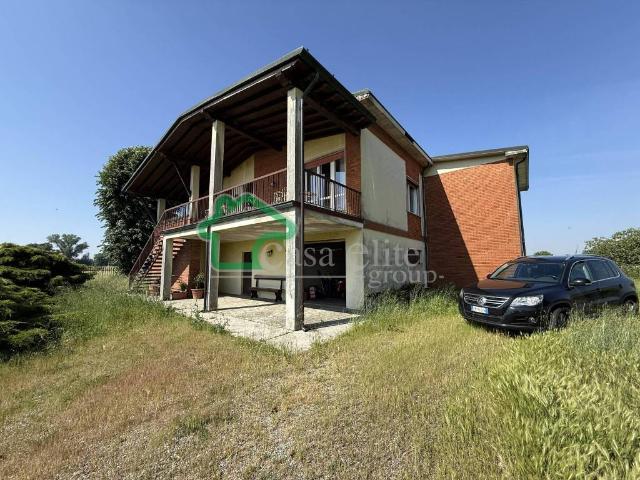 Villa in vendita a Lodi LO