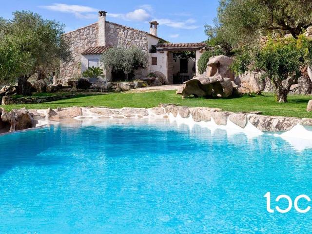 Villa in vendita a Loiri Porto San Paolo OT