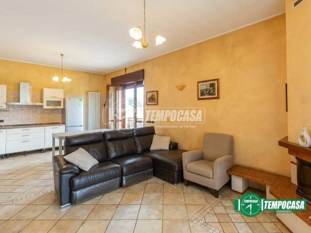 Villa in vendita a Lonate Pozzolo VA