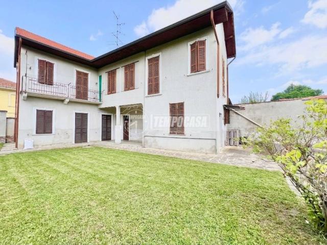 Villa in vendita a Lonate Pozzolo VA