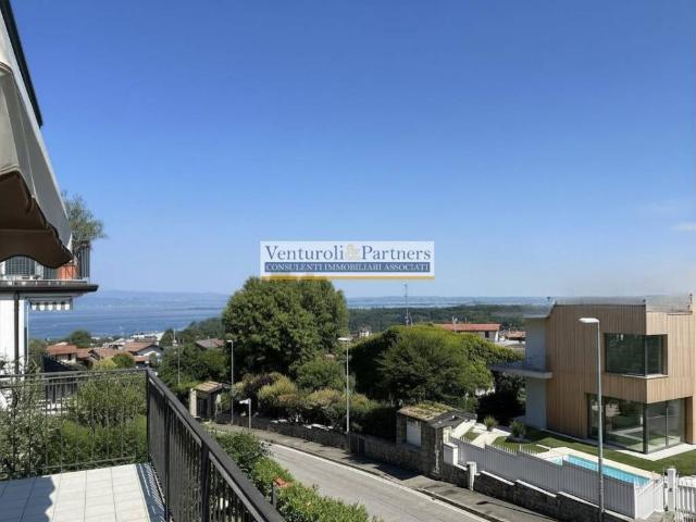 Villa in vendita a Lonato del Garda BS