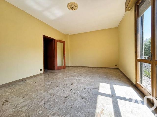 Villa in vendita a Lonato del Garda BS