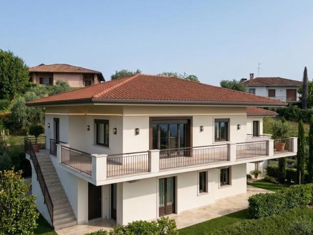 VILLA in VENDITA a LONATO di 10 vani