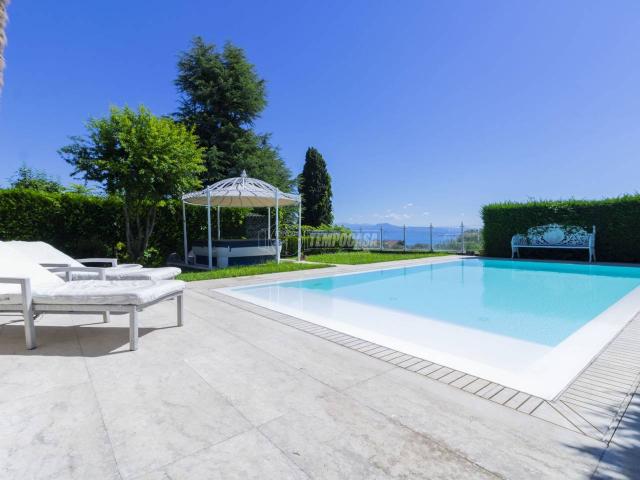 Villa in vendita a Lonato