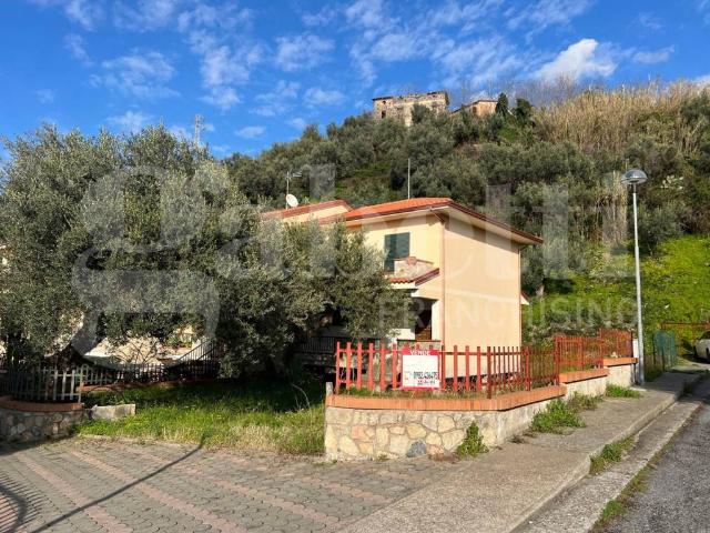 Villa in vendita a Longobardi CS
