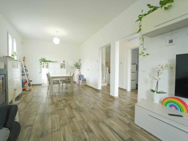 Villa in vendita a Longiano FC