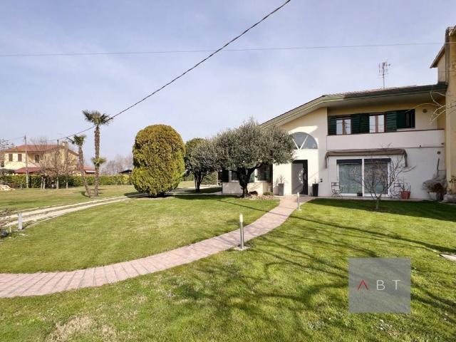 Villa in vendita a Loreggia PD