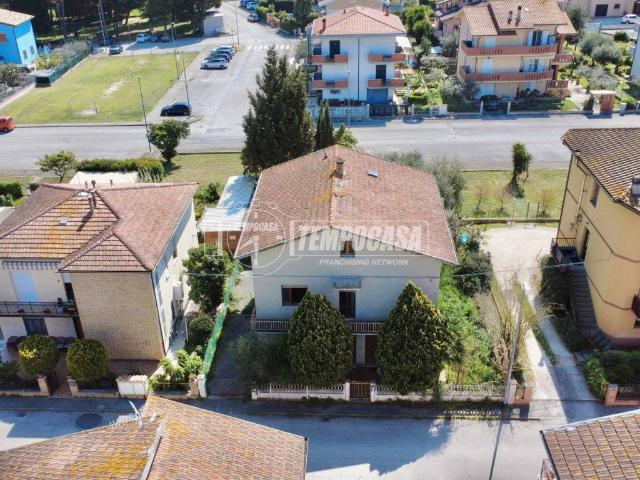 Villa in vendita a Loreto AN