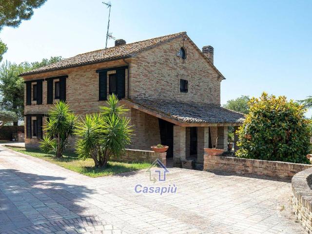 Villa unifamiliare in vendita a Loreto