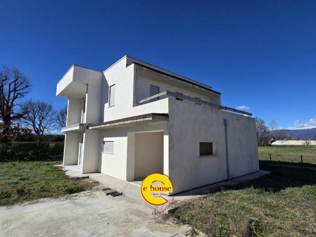 Villa in vendita a Loria TV