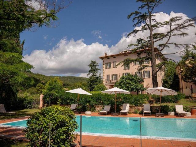 Villa in vendita a Loro Ciuffenna AR