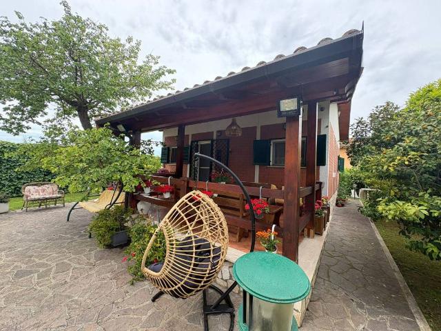 Villa in vendita a Latina LT