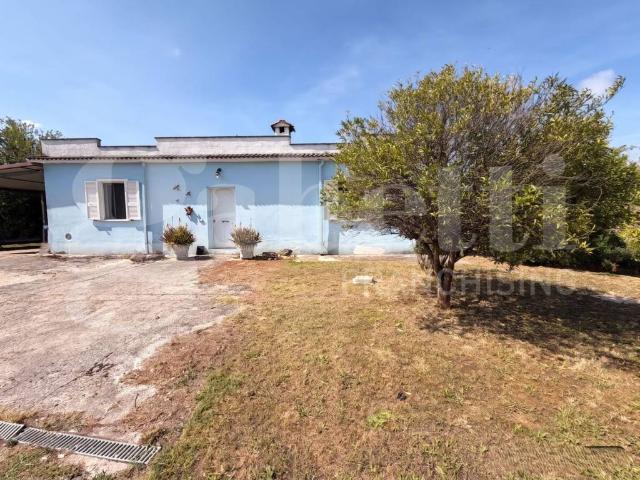 Villa in vendita a Latina LT