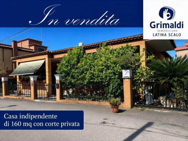Villa in vendita a Latina LT