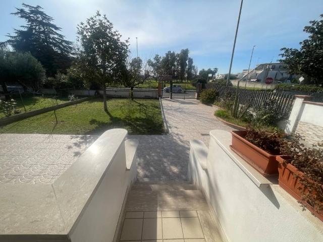 Villa in vendita a Latina LT
