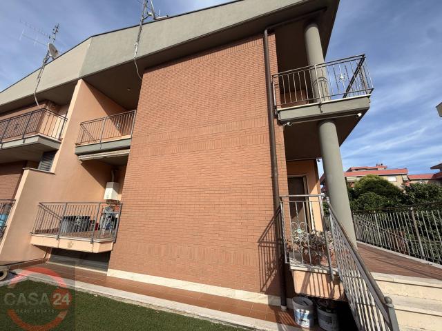 Villa in vendita a Latina, Latina Scalo