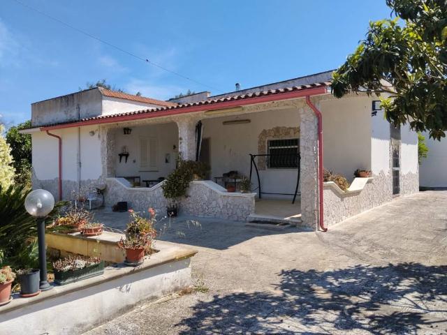 Villa in vendita a Latiano BR