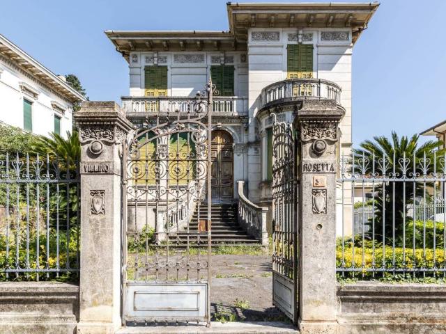 Villa in vendita a Lavagna GE
