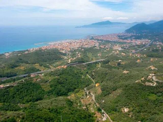 Villa in vendita a Lavagna GE