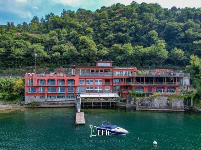 Villa in vendita a Laveno Mombello VA