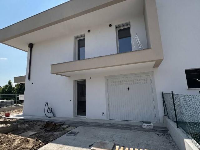 Villa in vendita a Lazzate MB