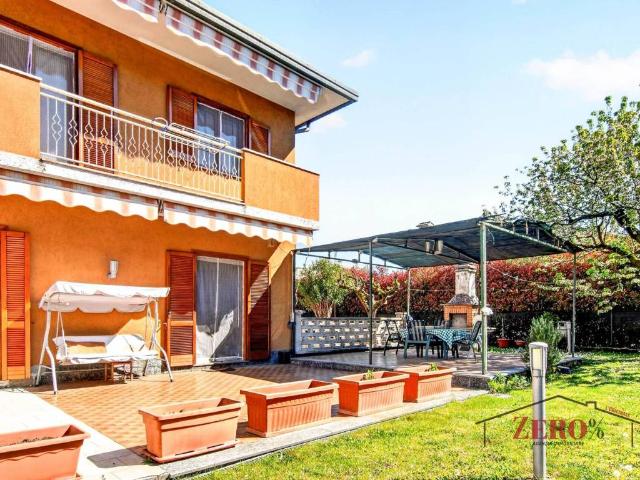 Villa in vendita a Lazzate MB