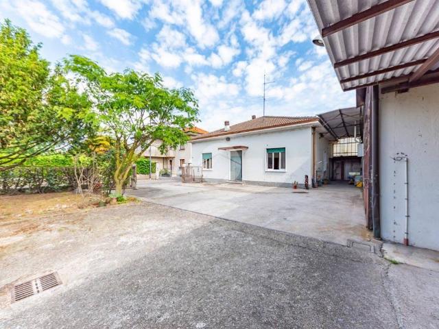 Villa in vendita a Lazzate MB