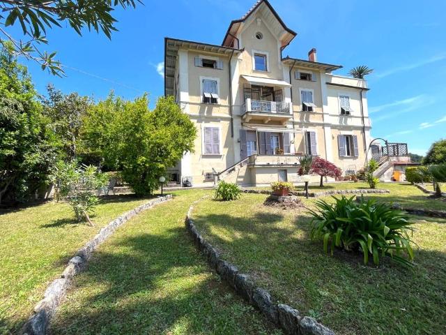 Villa in vendita a La Spezia SP