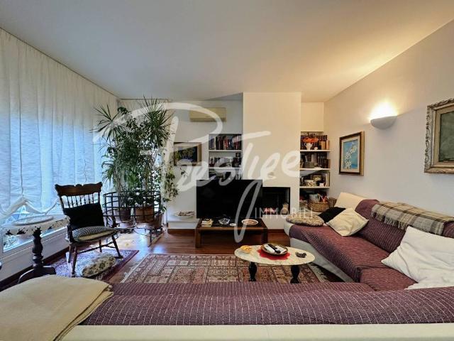 Villa in vendita a La Spezia SP