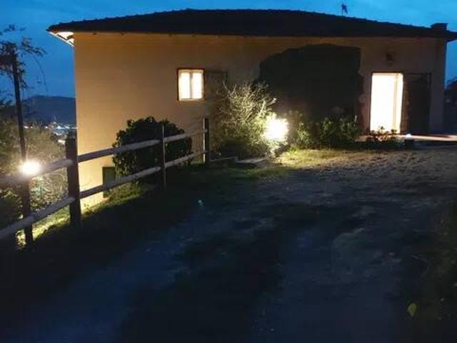 Villa in vendita a La Spezia SP