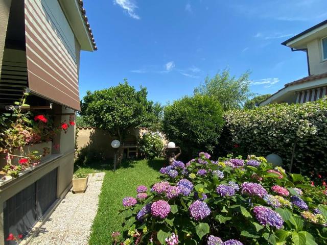 Villa in vendita a Ladispoli RM