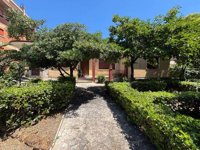 Villa in vendita a Ladispoli RM