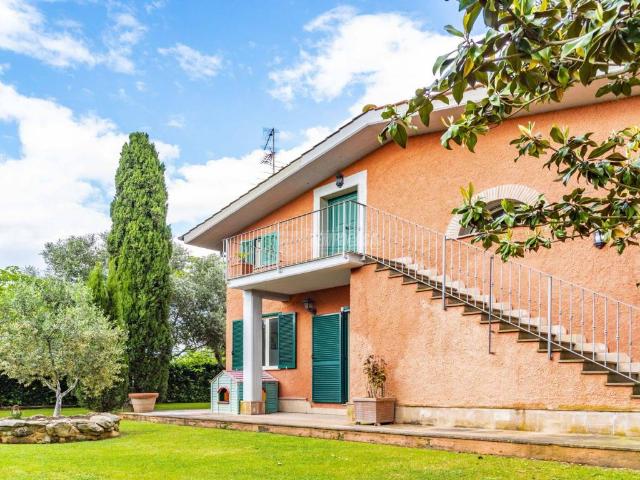Villa in vendita a Ladispoli RM