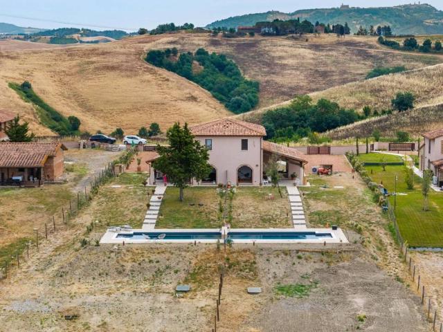 Villa in vendita a Lajatico PI