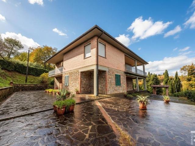 Villa in vendita a Lajatico PI