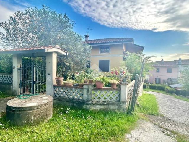 Villa in vendita a Lamporecchio PT