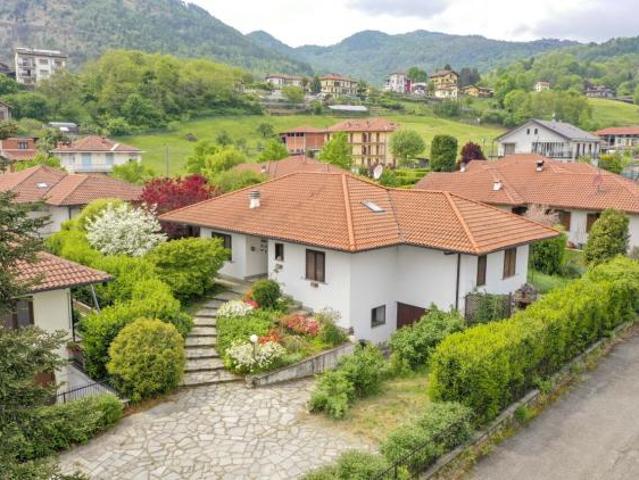 Villa in vendita a Lanzo Torinese