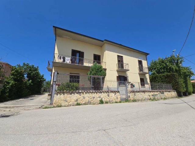 Villa in vendita a L'Aquila AQ