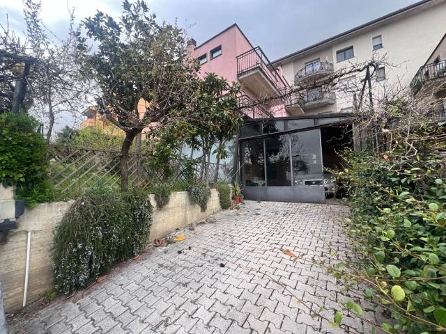 Villa in vendita a L'Aquila AQ