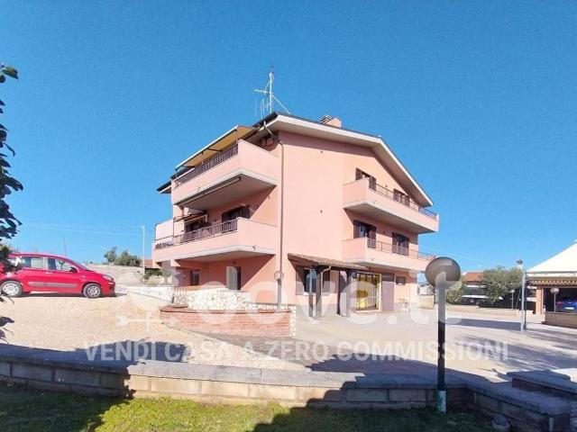 Villa in vendita a Lariano RM