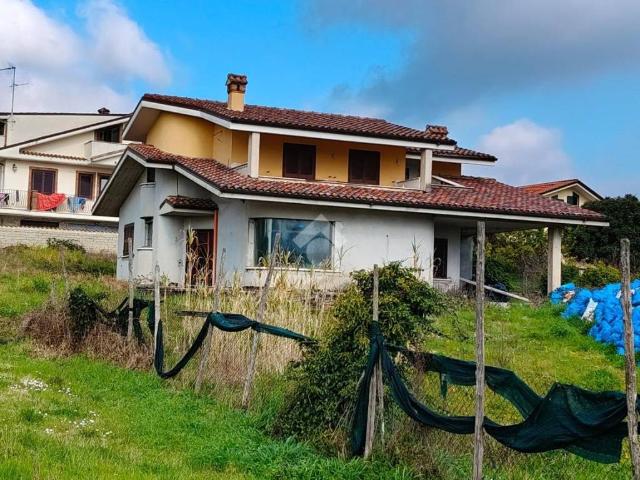 Villa in vendita a Lariano RM