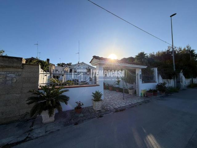 Villa in vendita a Lecce LE