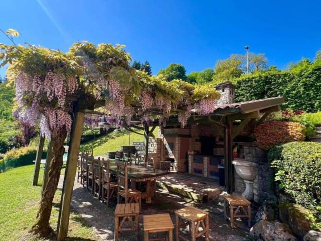 Villa in vendita a Leffe BG