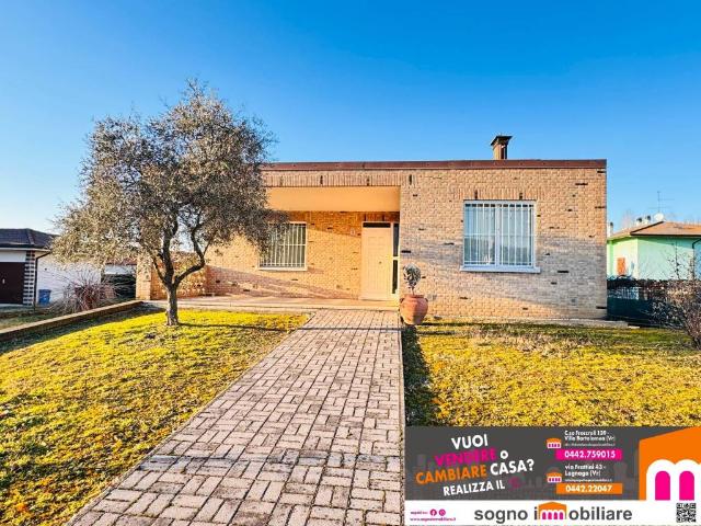 Villa in vendita a Legnago VR