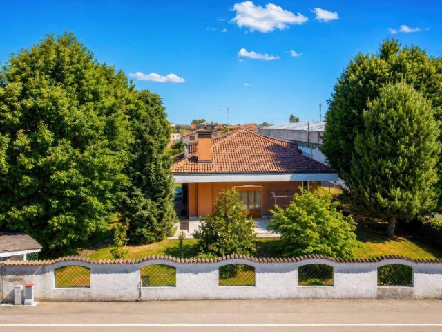 Villa in vendita a Legnano MI