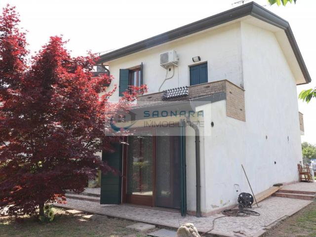 Villa in vendita a Legnaro PD