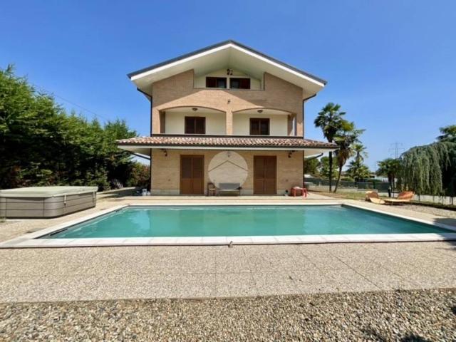Villa in vendita a Leinì TO